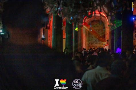 gay palermo incontri|Locali gay a Palermo: Guida 2024